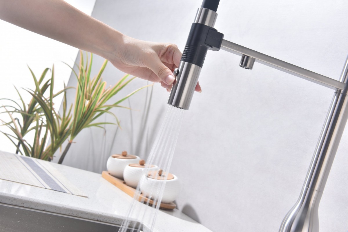 Смеситель для кухни Paulmark Magneto One Ma213188-BS
